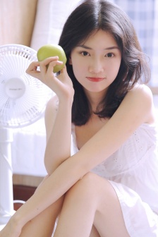 汤唯与梁朝伟